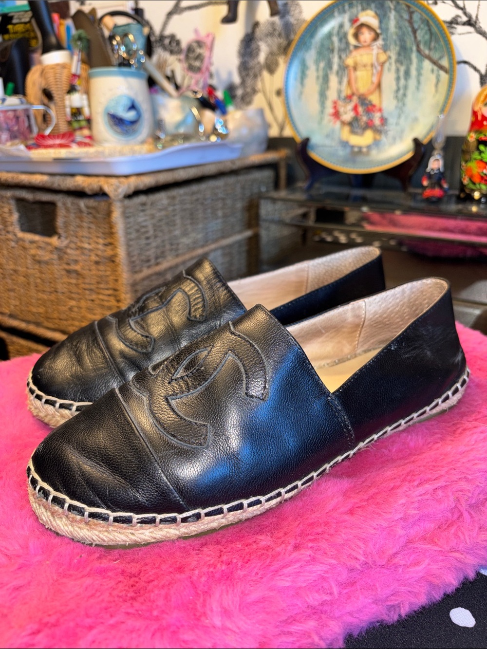 Chanel Lambskin CC Espadrilles in black leather size 37. Material: Premium soft